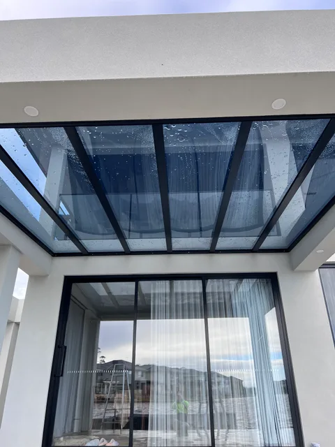 Clearview installation: Roofing within a recessed courtyard